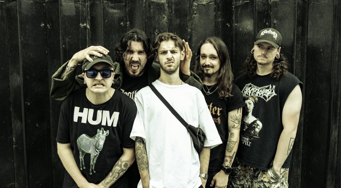 STITCHED SET TO HEADLINE FIRST INSTALMENT FROM SMOKE OVER LONDON